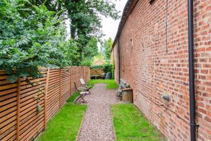 Photo 42- click for photo gallery